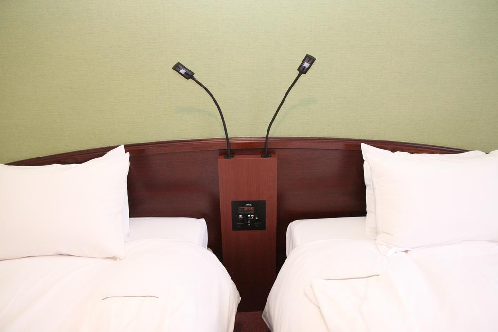 The B Kyoto Sanjo Hotel Bagian luar foto
